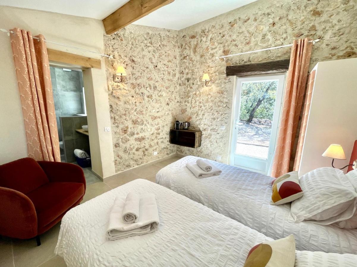 La Parenthese Du Var - Chambre D'Hotes Petits Dejeuners Inclus Et Terrasse Ombragee Saint-Antonin-du-Var Exterior photo