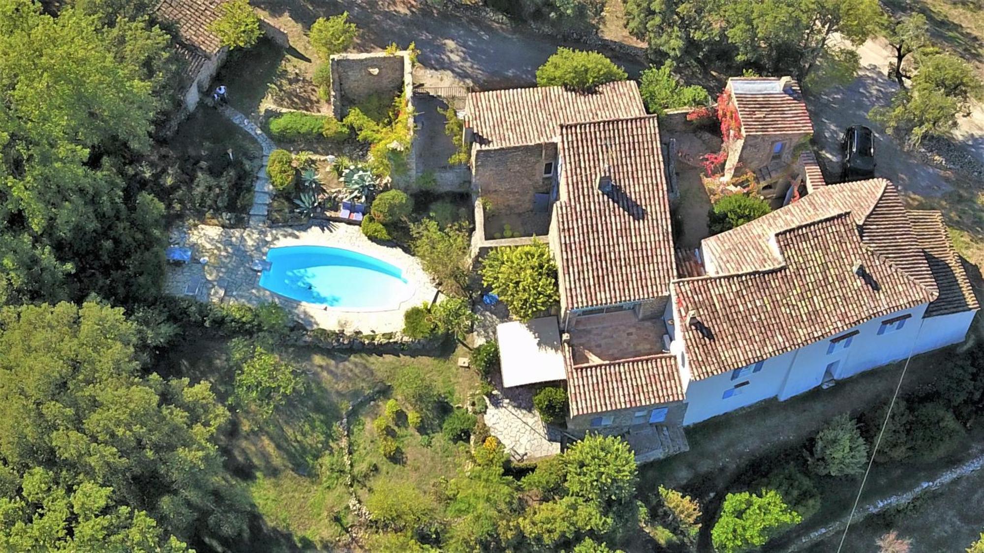 La Parenthese Du Var - Chambre D'Hotes Petits Dejeuners Inclus Et Terrasse Ombragee Saint-Antonin-du-Var Exterior photo