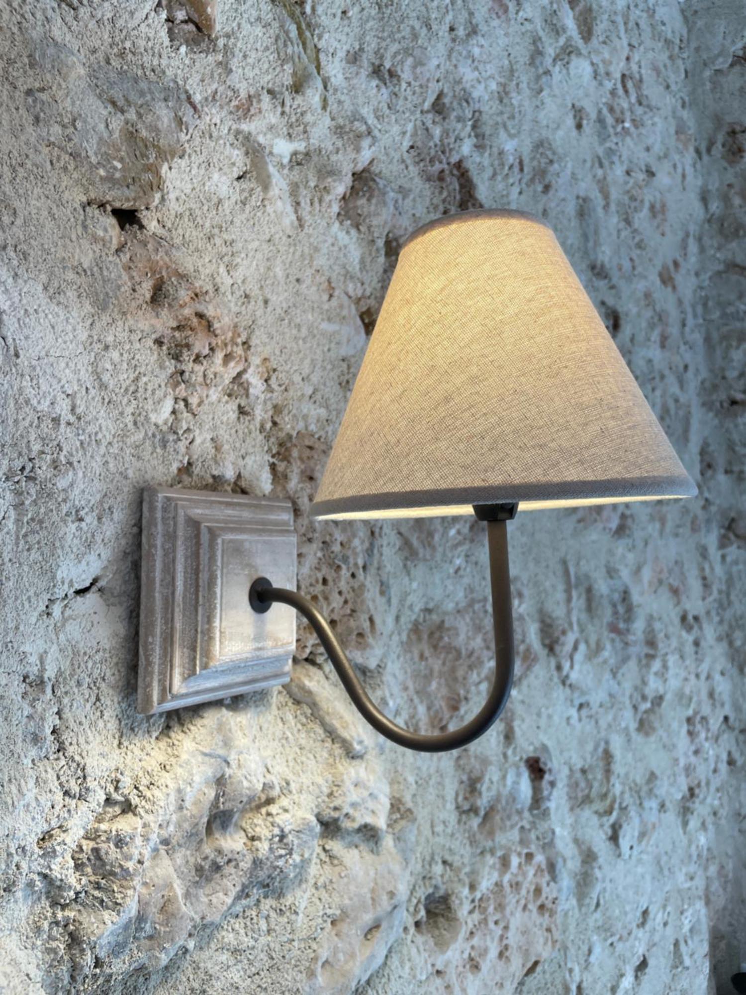La Parenthese Du Var - Chambre D'Hotes Petits Dejeuners Inclus Et Terrasse Ombragee Saint-Antonin-du-Var Exterior photo